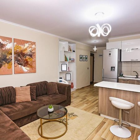 R&B City Center Apartment ติรานา ภายนอก รูปภาพ