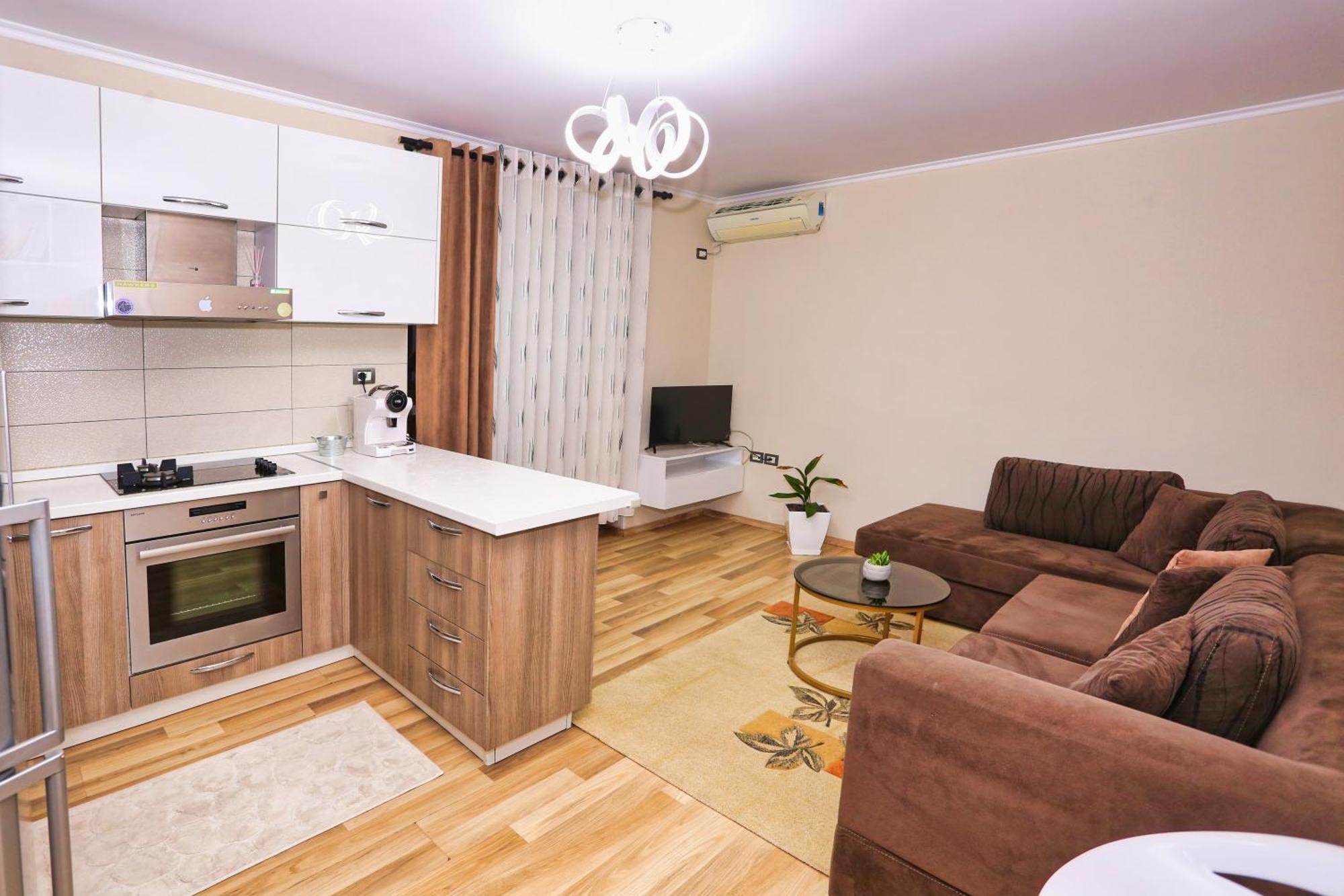 R&B City Center Apartment ติรานา ภายนอก รูปภาพ