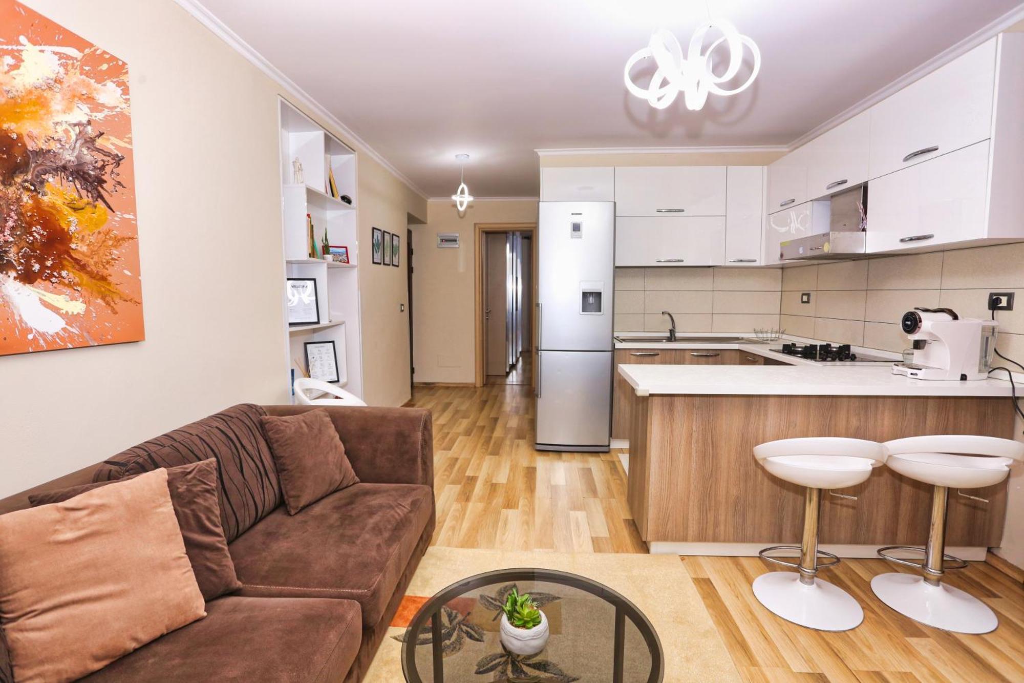 R&B City Center Apartment ติรานา ภายนอก รูปภาพ